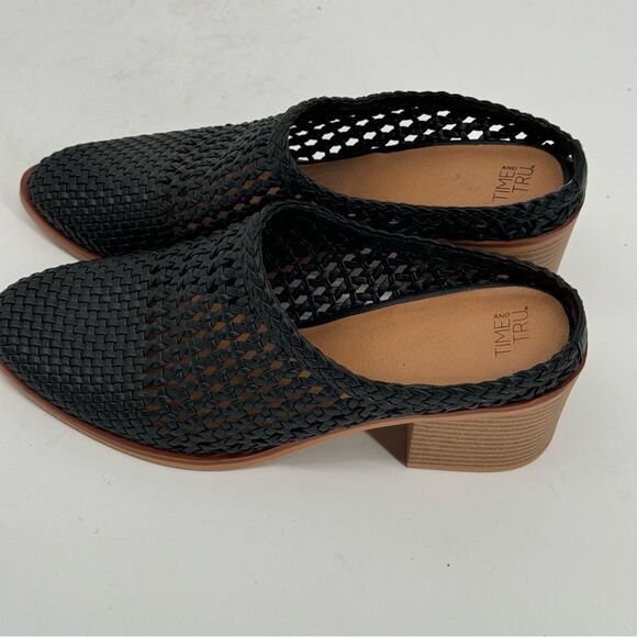 Time and Tru Women Off-White Woven Heeled Chunky Heel Mules Size 8 - Picture 3 of 5
